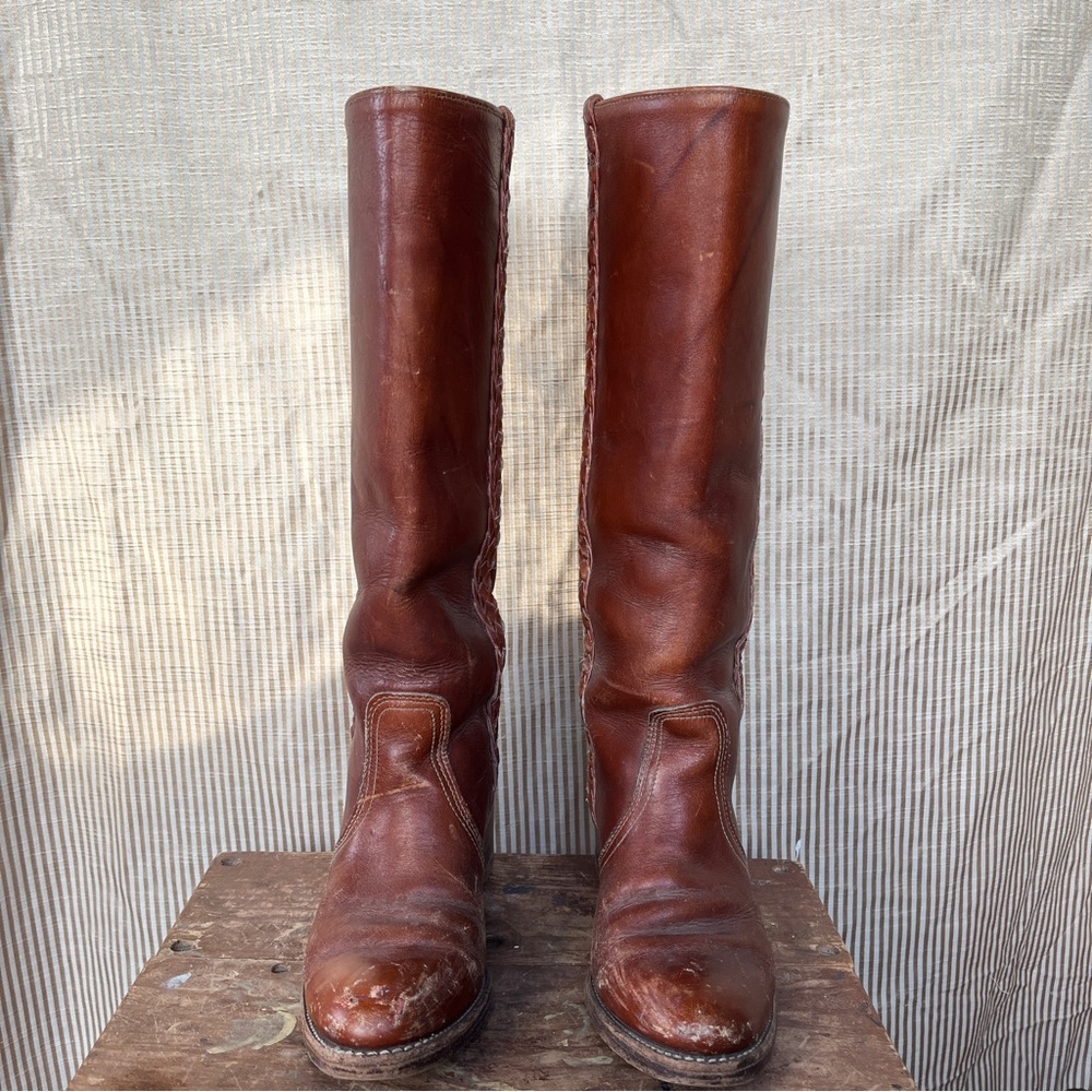 Dingo Vintage Women’s Brown Leather Knee-High Boots - Picture 3 of 9